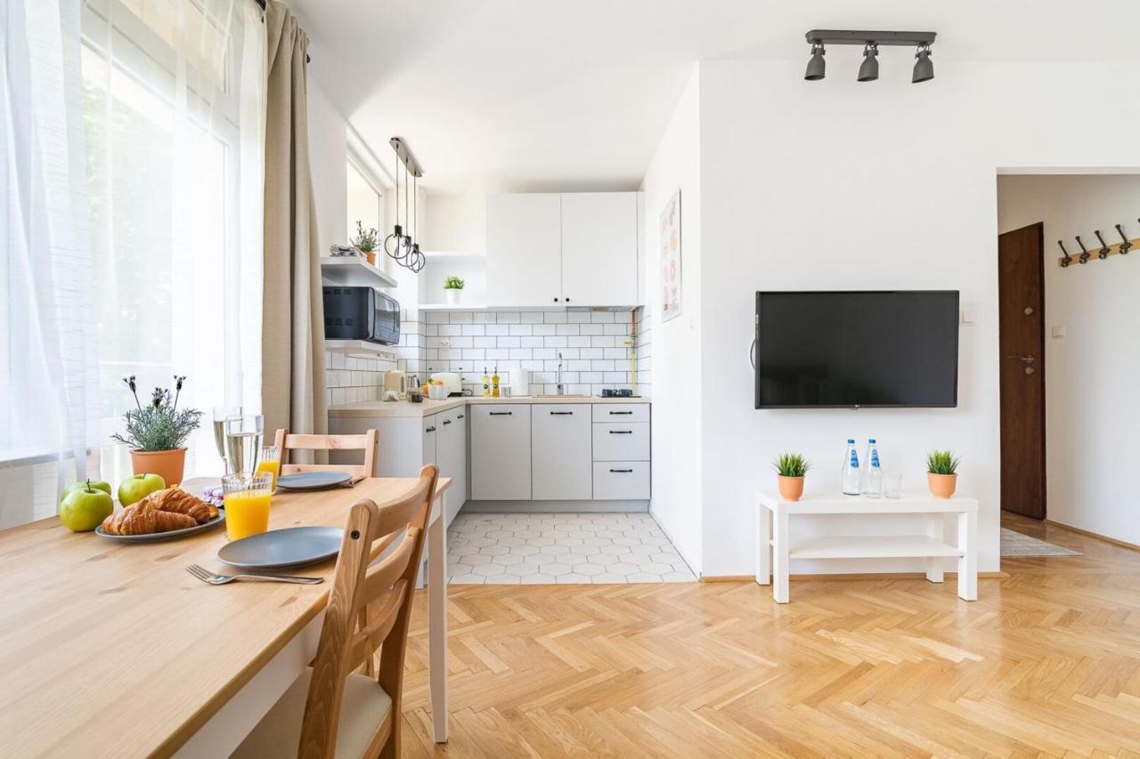 Rent Like Home - Pawia 36 Warschau Exterior foto